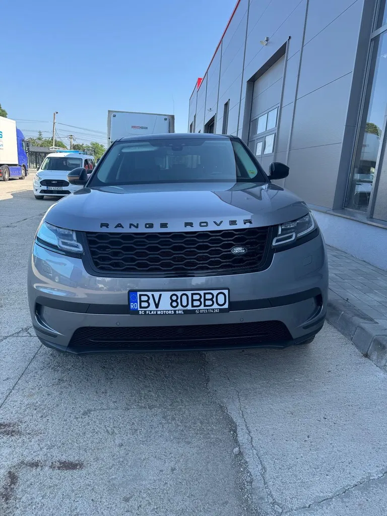 Fotografie: 2020 Land Rover Range Rover Velar