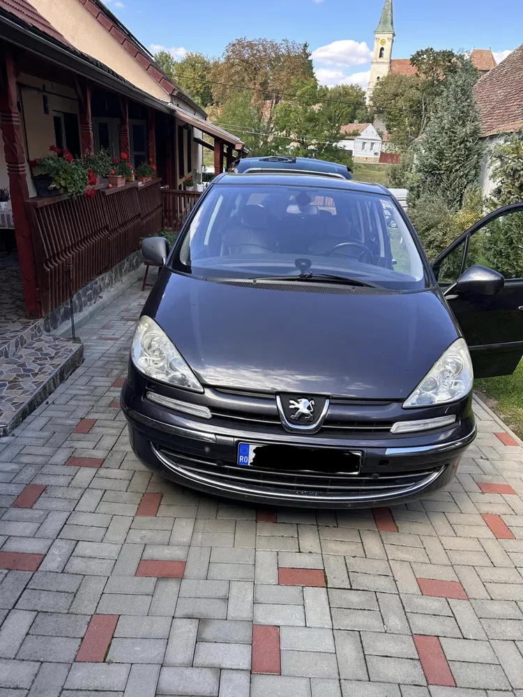 Fotografie: 2011 Peugeot 807