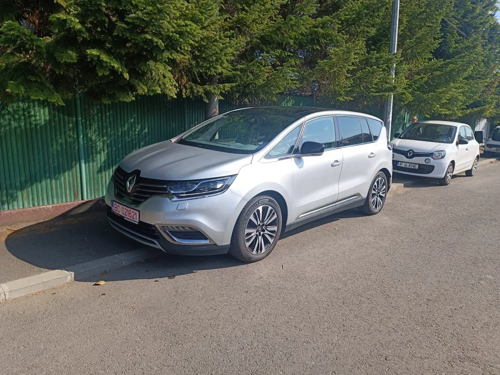 Fotografie: 2016 Renault Espace