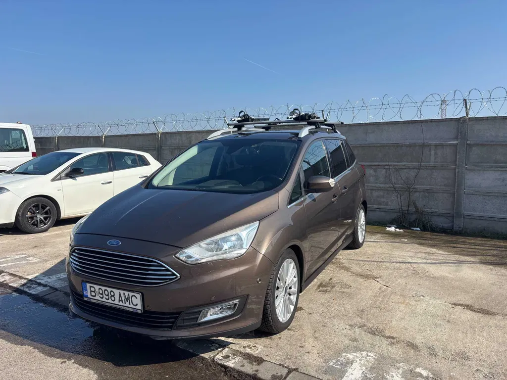 Fotografie: 2016 Ford Grand C-MAX
