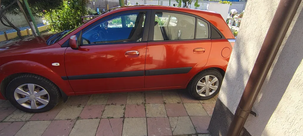 Fotografie: 2006 Kia Rio