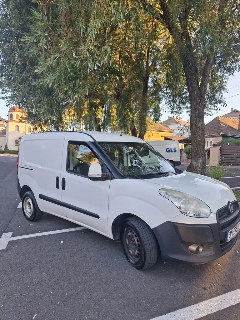Fotografie: 2014 Fiat Doblo