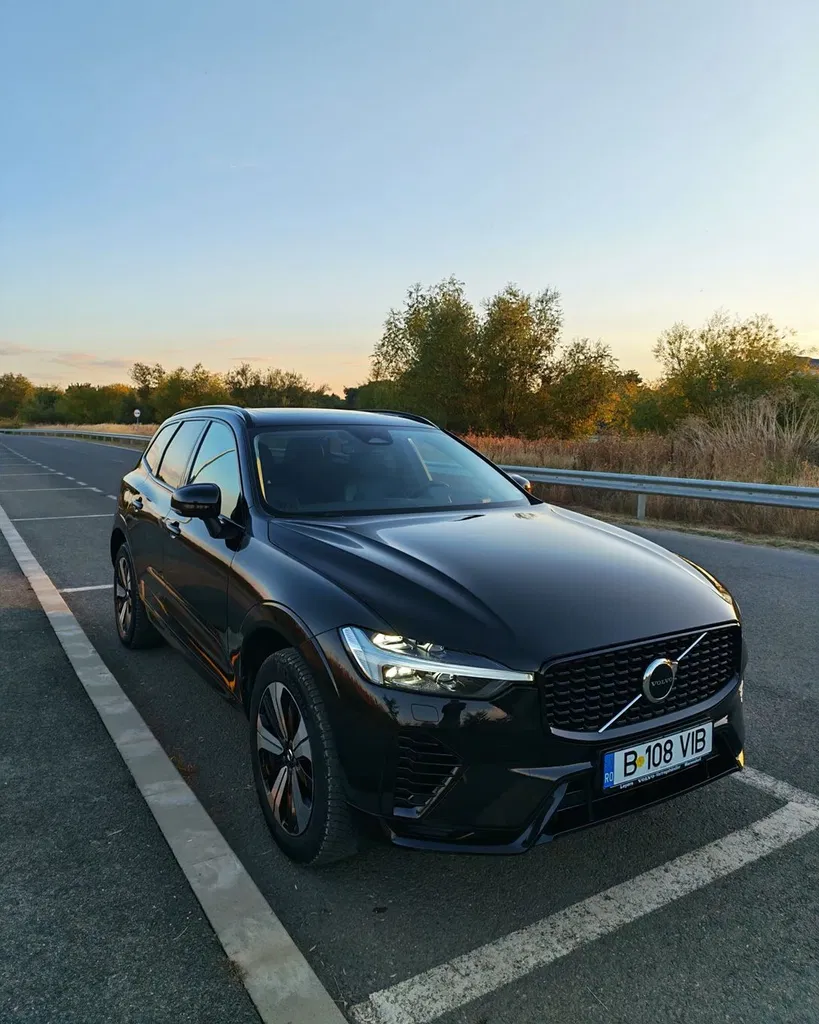 Fotografie: 2023 Volvo XC 60