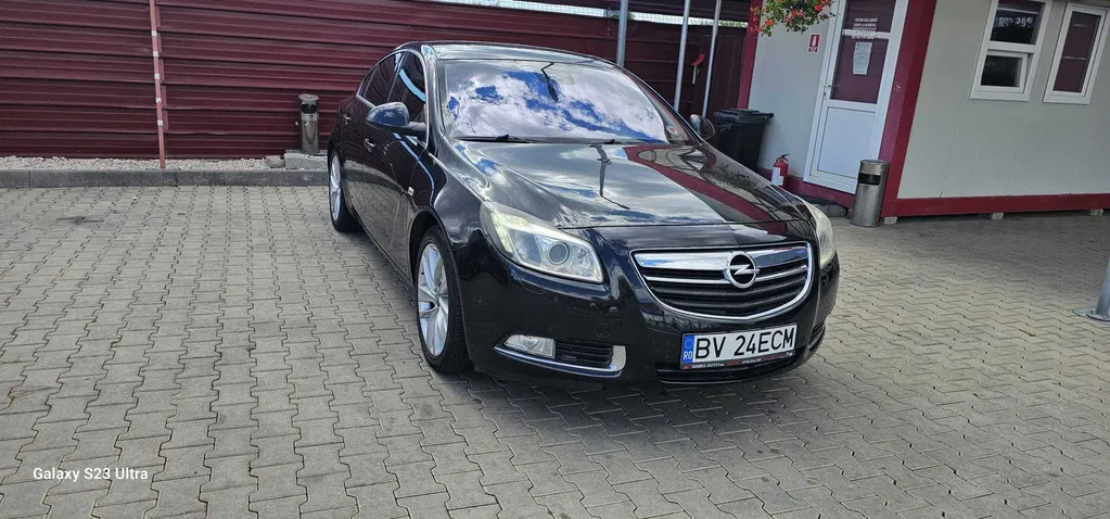 Fotografie: 2012 Opel Insignia