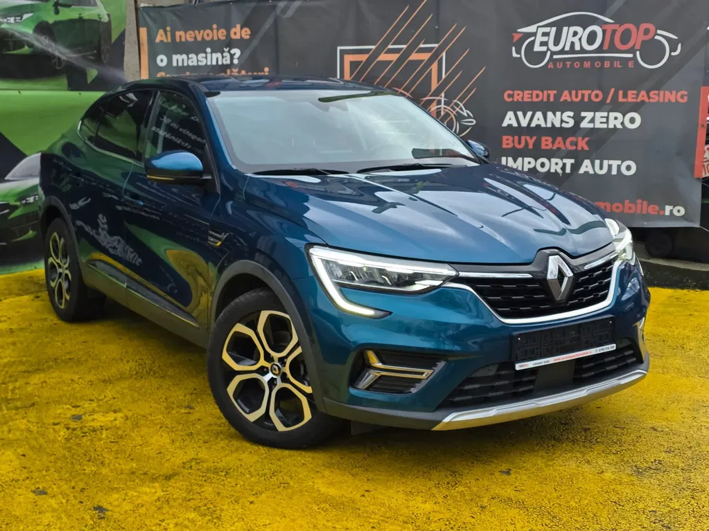 Fotografie: 2022 Renault Arkana