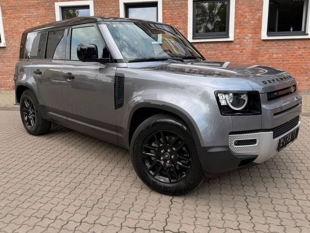 Fotografie: 2021 Land Rover Defender