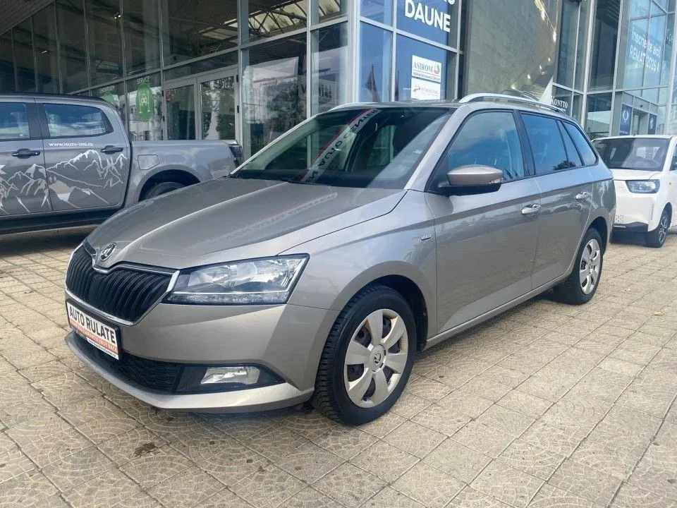 Fotografie: 2019 Skoda RAPID