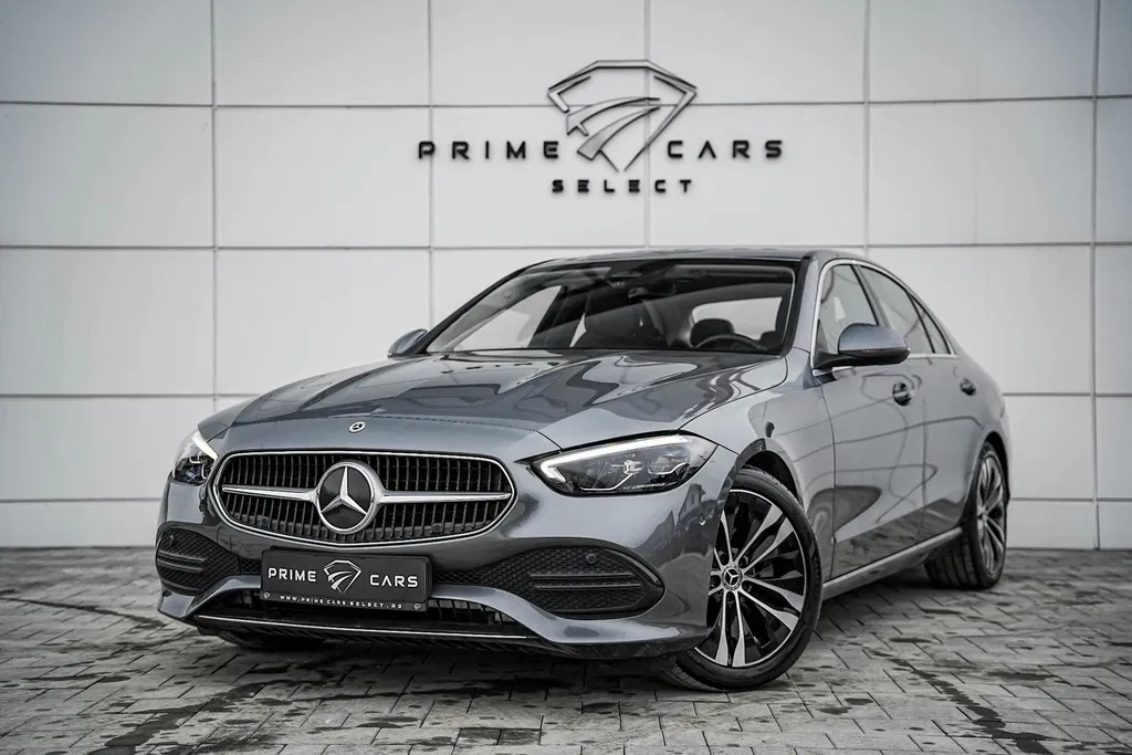 Fotografie: 2022 Mercedes-Benz C