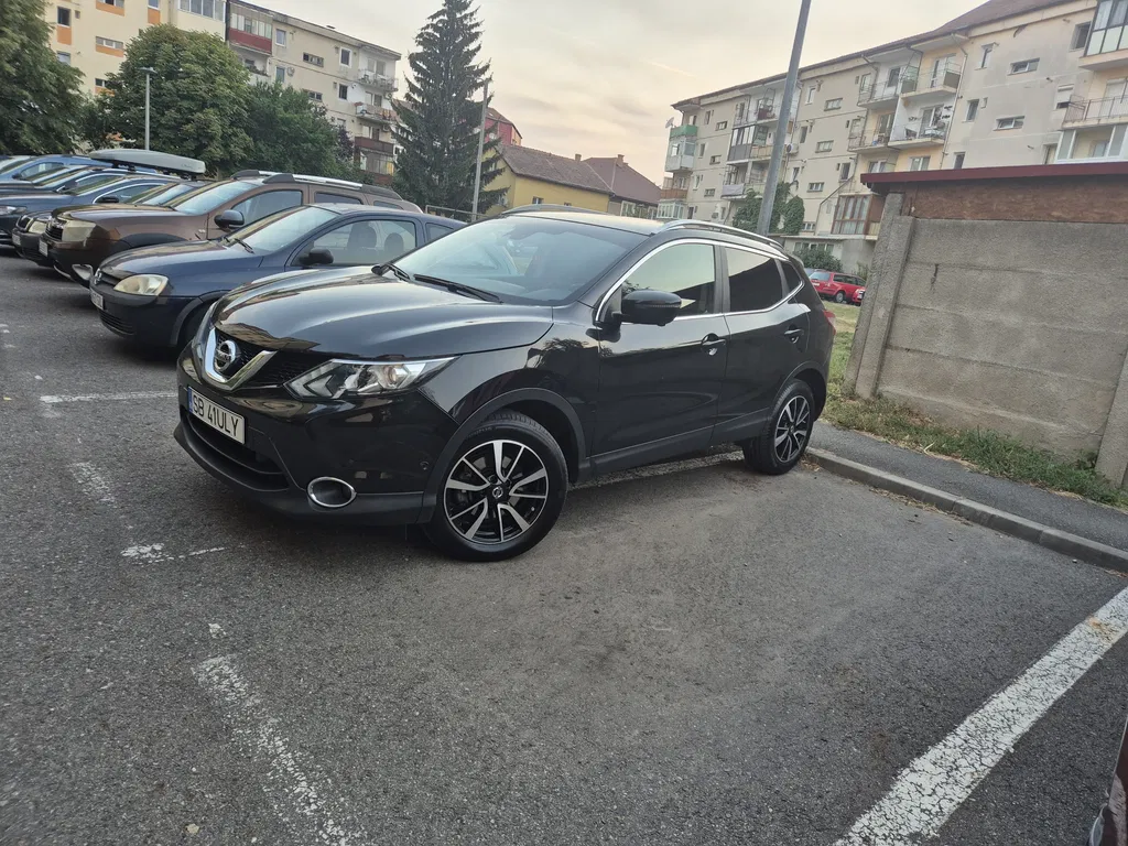 Fotografie: 2015 Nissan Qashqai