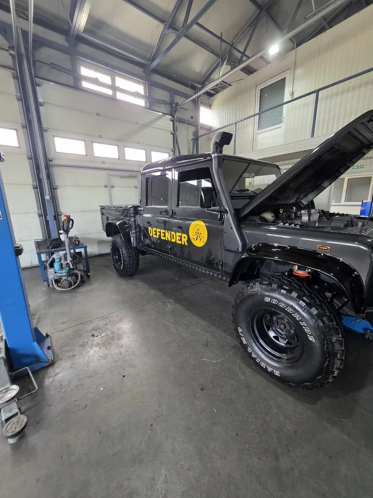 Fotografie: 2008 Land Rover Defender