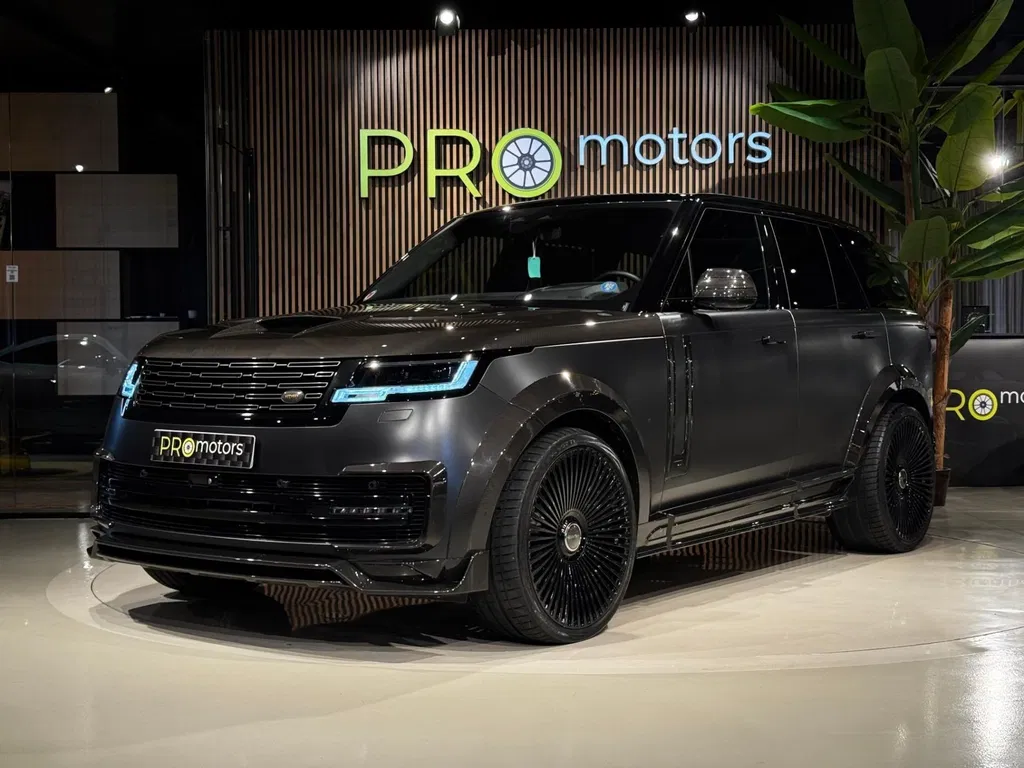 Fotografie: 2023 Land Rover Range Rover