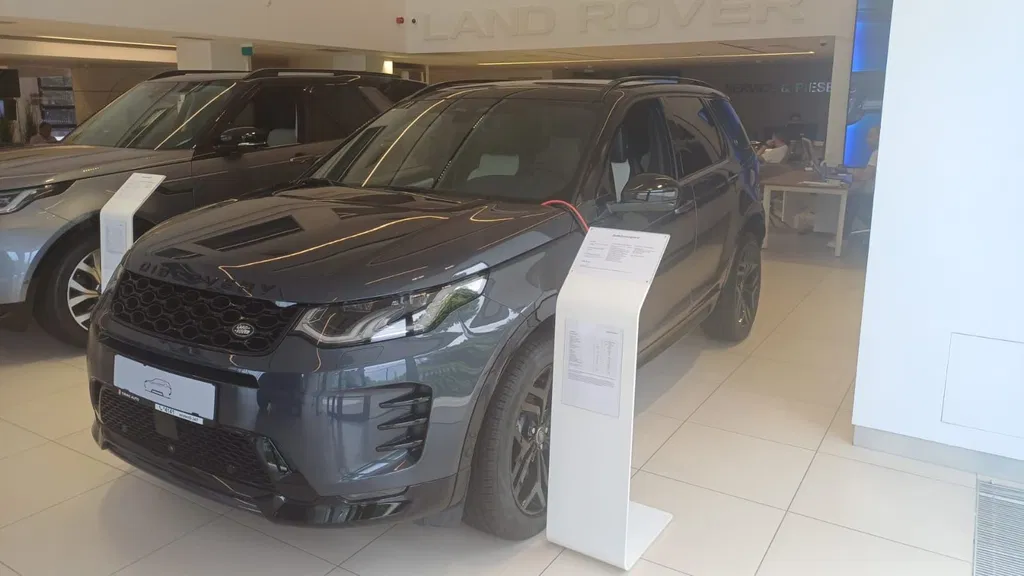 Fotografie: 2025 Land Rover Discovery Sport