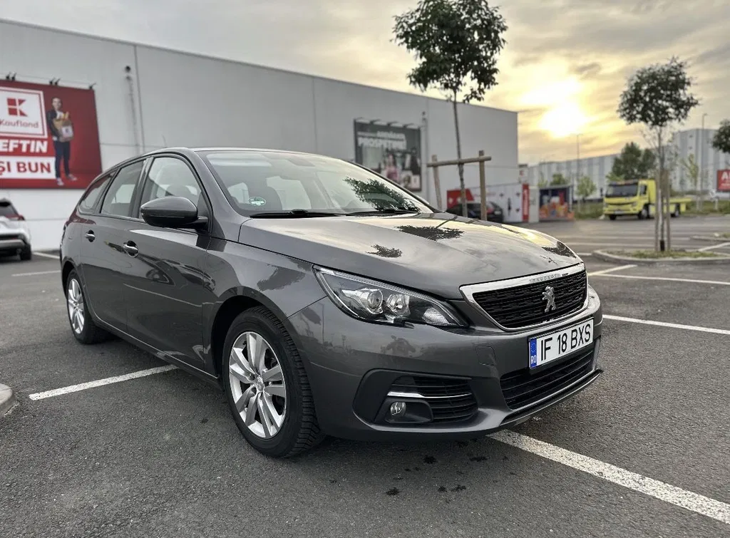 Fotografie: 2020 Peugeot 308