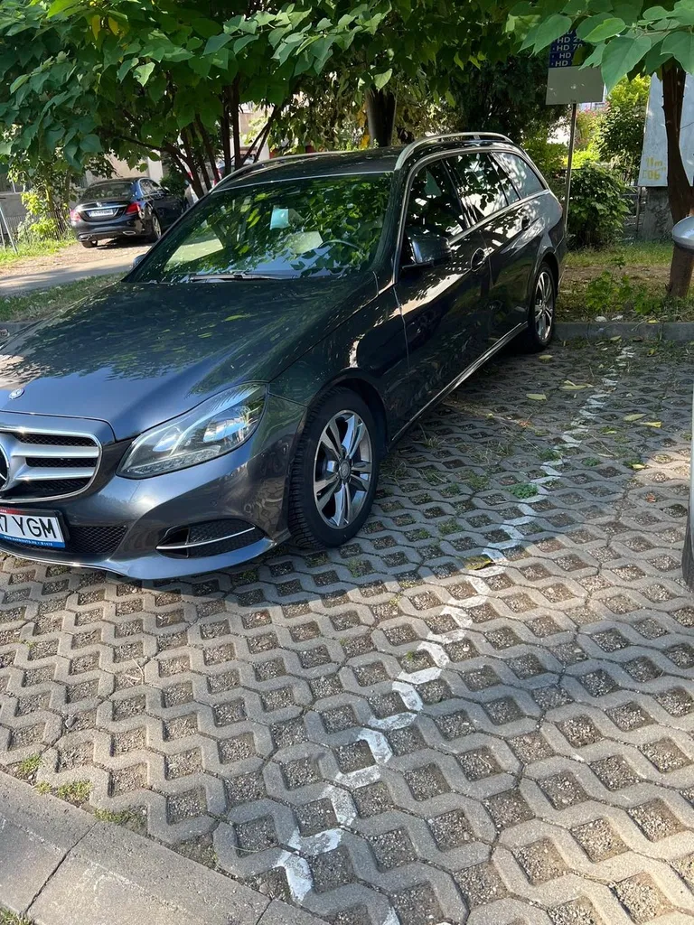 Fotografie: 2015 Mercedes-Benz E Class