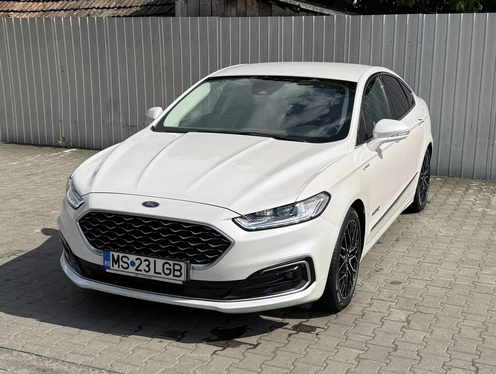 Fotografie: 2019 Ford Mondeo