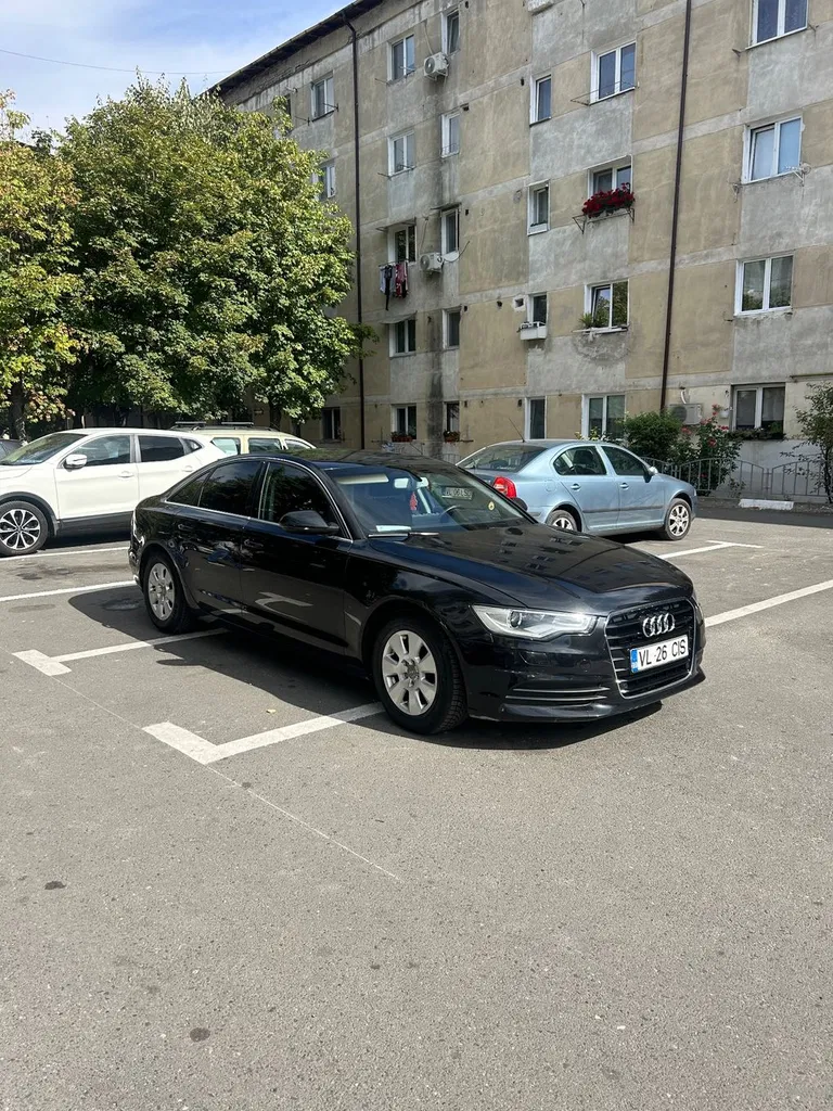 Fotografie: 2012 Audi A6 Limuzina