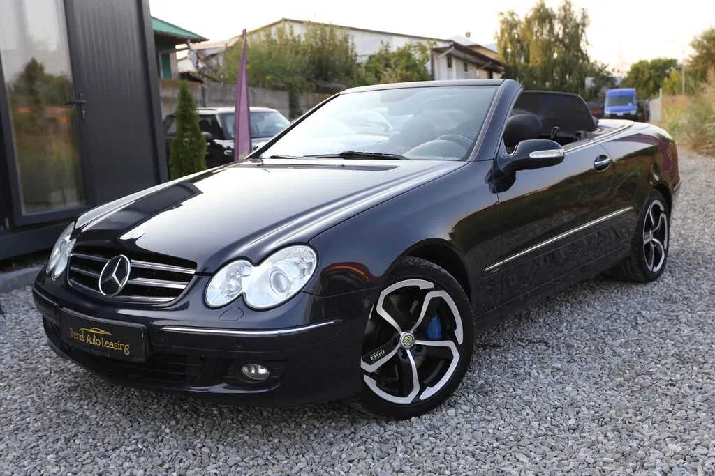Fotografie: 2009 Mercedes-Benz CLK