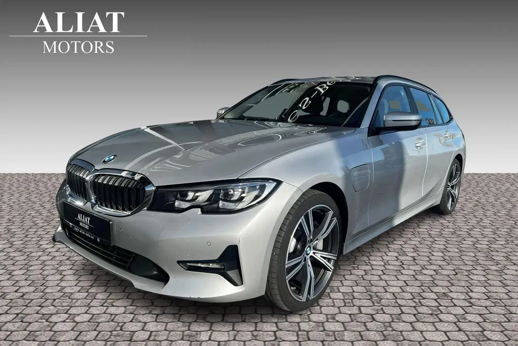 Fotografie: 2021 BMW Seria 3