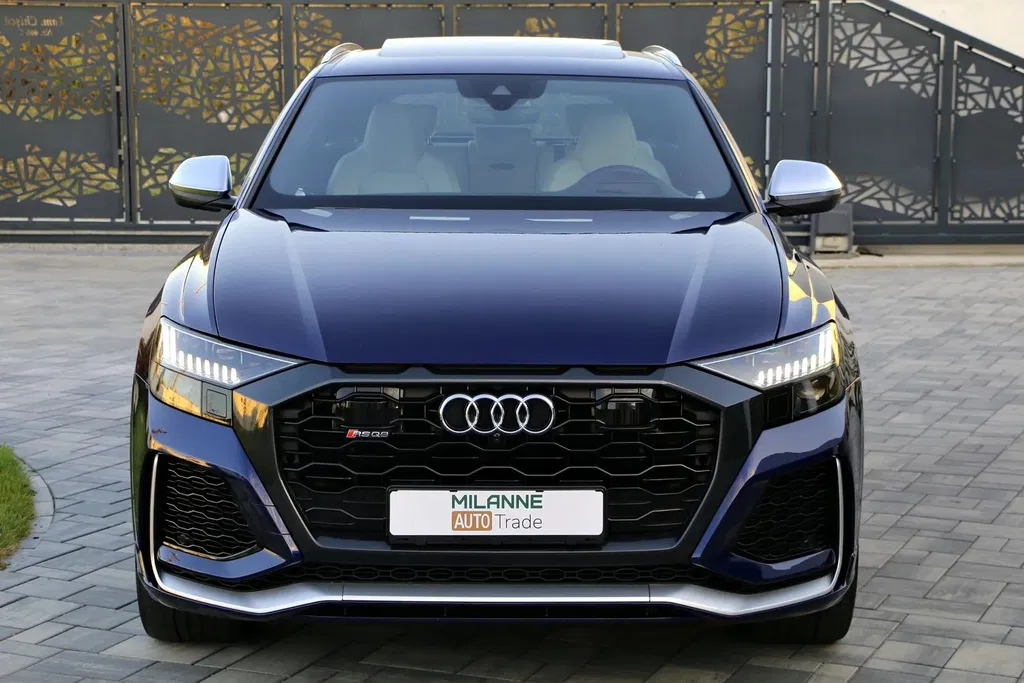 Fotografie: 2020 Audi RS Q8
