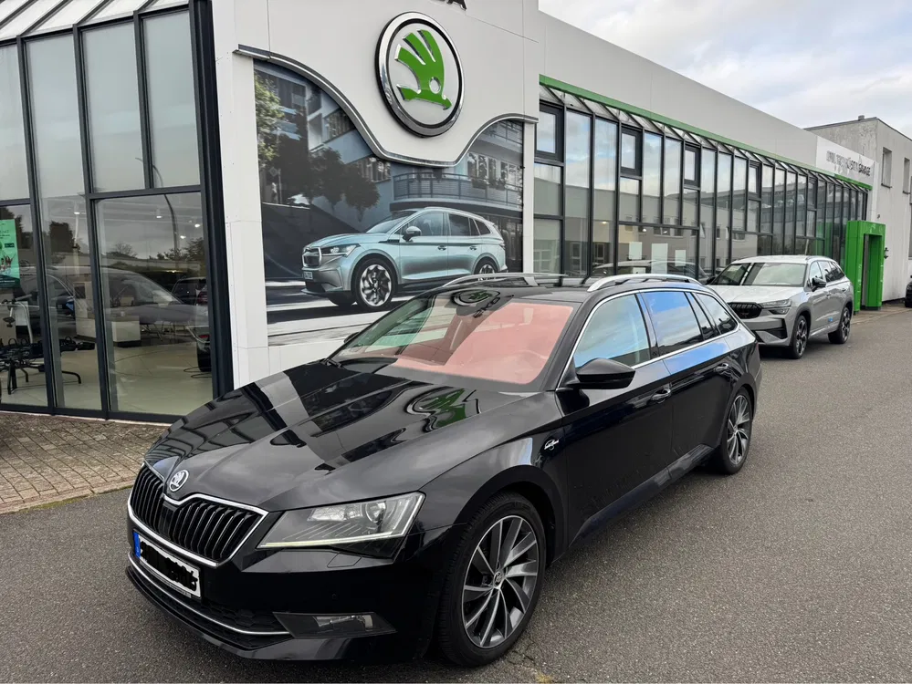 Fotografie: 2018 Skoda Superb