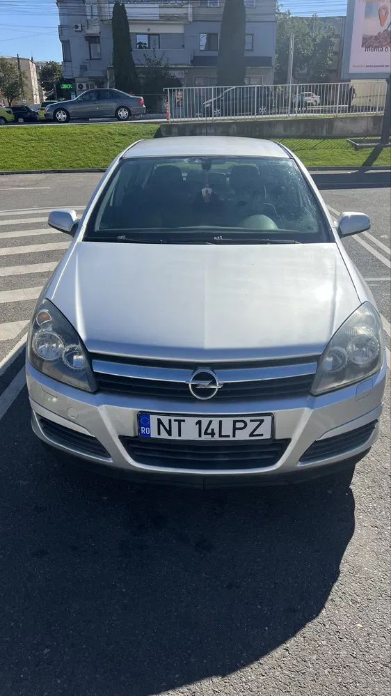 Fotografie: 2007 Opel Astra