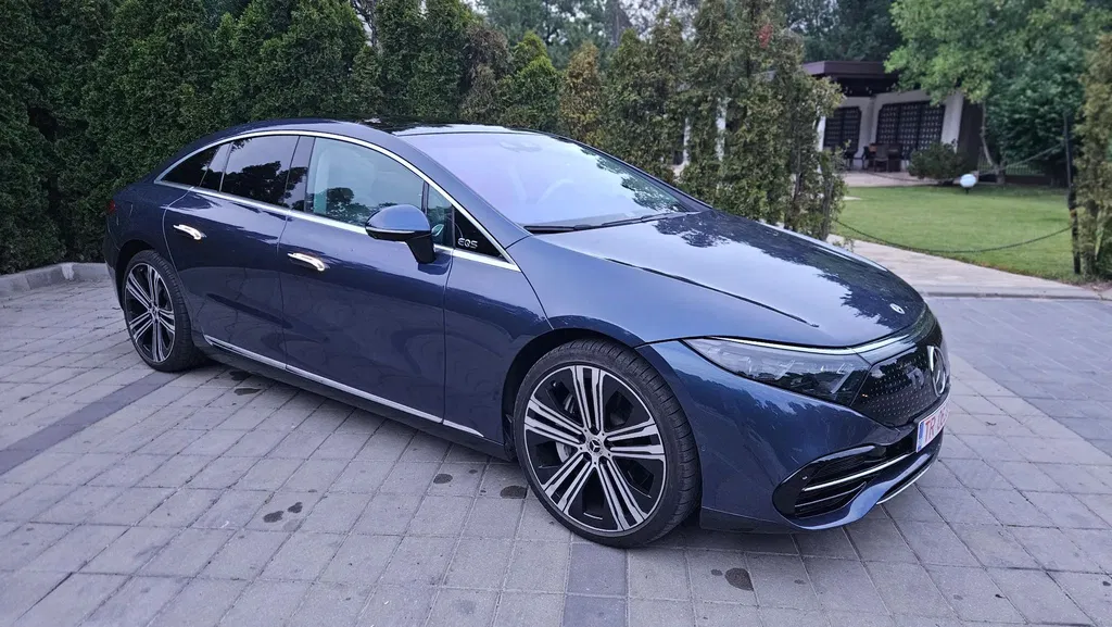 Fotografie: 2022 Mercedes-Benz EQS