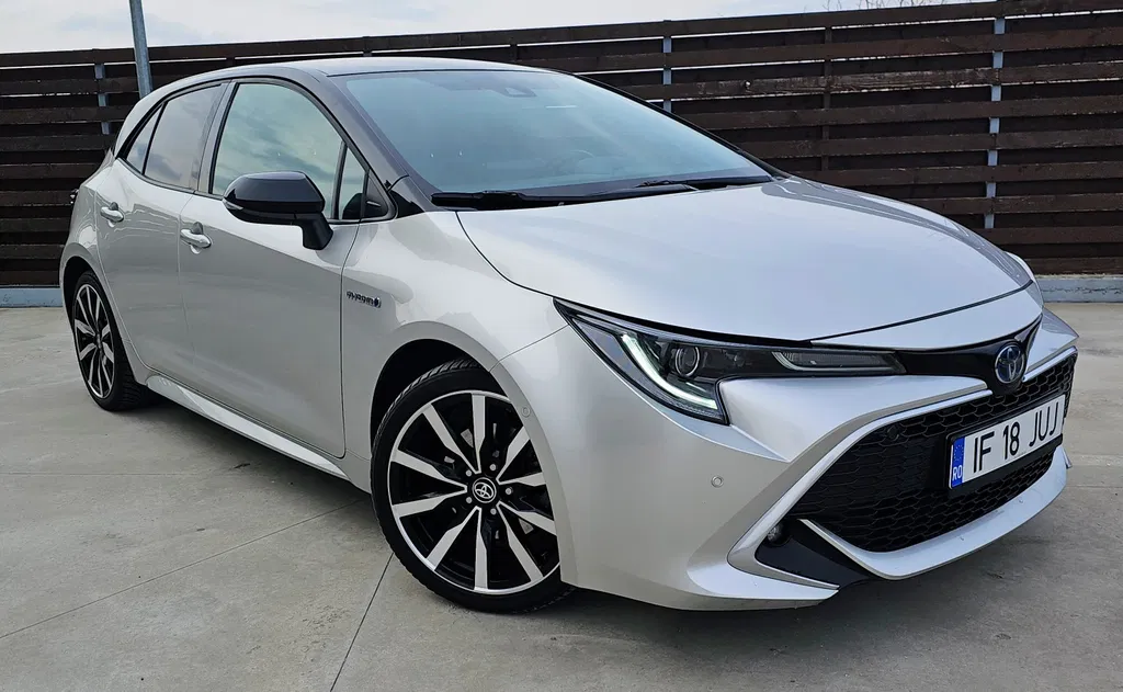 Fotografie: 2021 Toyota Corolla