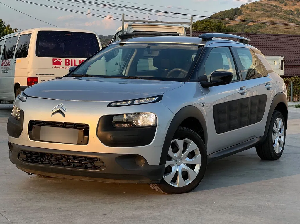 Fotografie: 2015 Citroen C4 Cactus