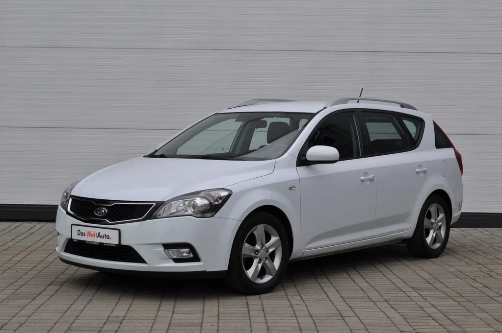 Fotografie: 2012 Kia Ceed