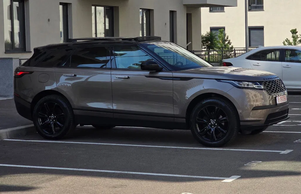Fotografie: 2020 Land Rover Range Rover Velar