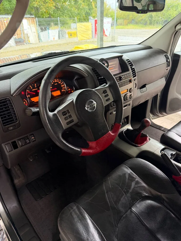 Fotografie: 2006 Nissan Pathfinder