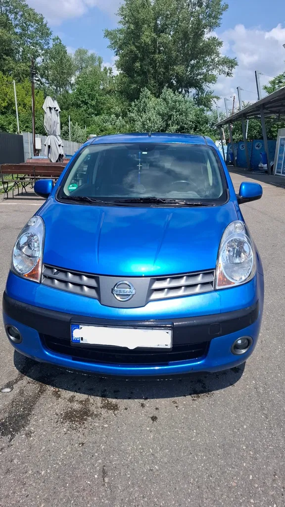 Fotografie: 2006 Nissan Note