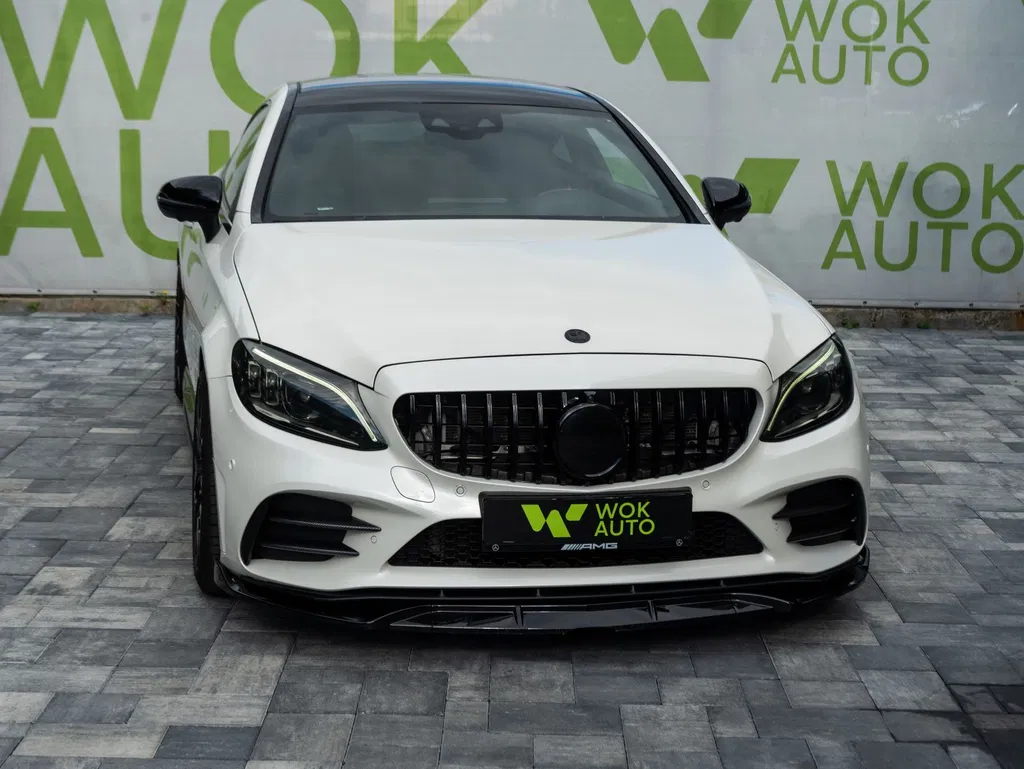 Fotografie: 2019 Mercedes-Benz C 43 AMG