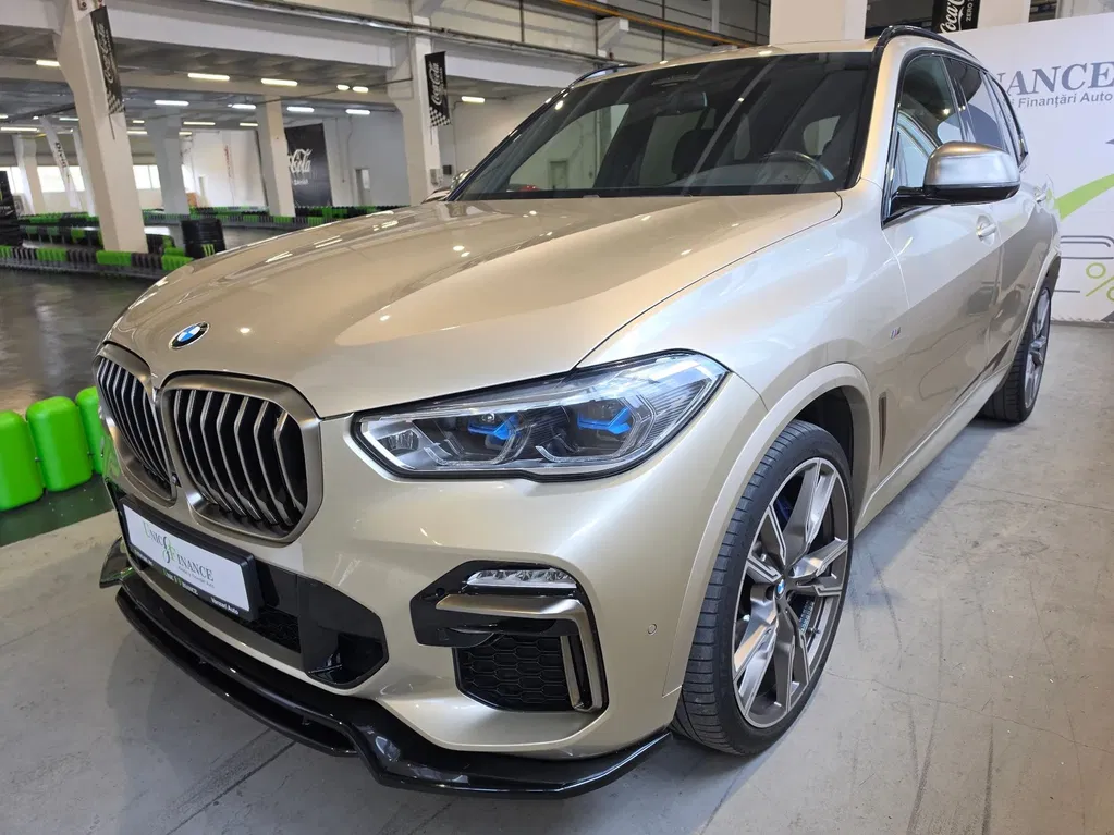 Fotografie: 2018 BMW X5 M