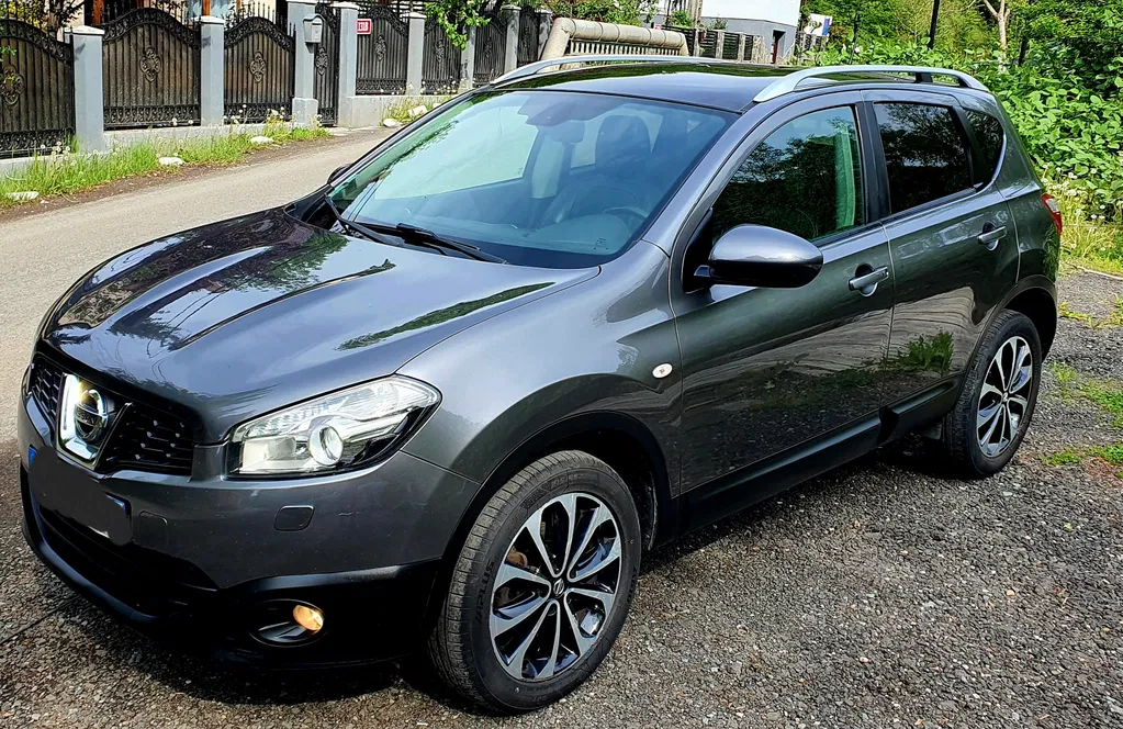 Fotografie: 2012 Nissan Qashqai