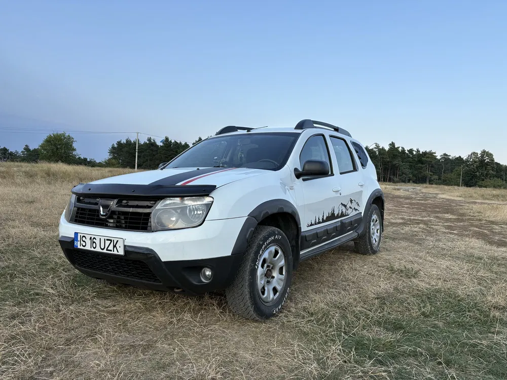 Fotografie: 2011 Dacia Duster