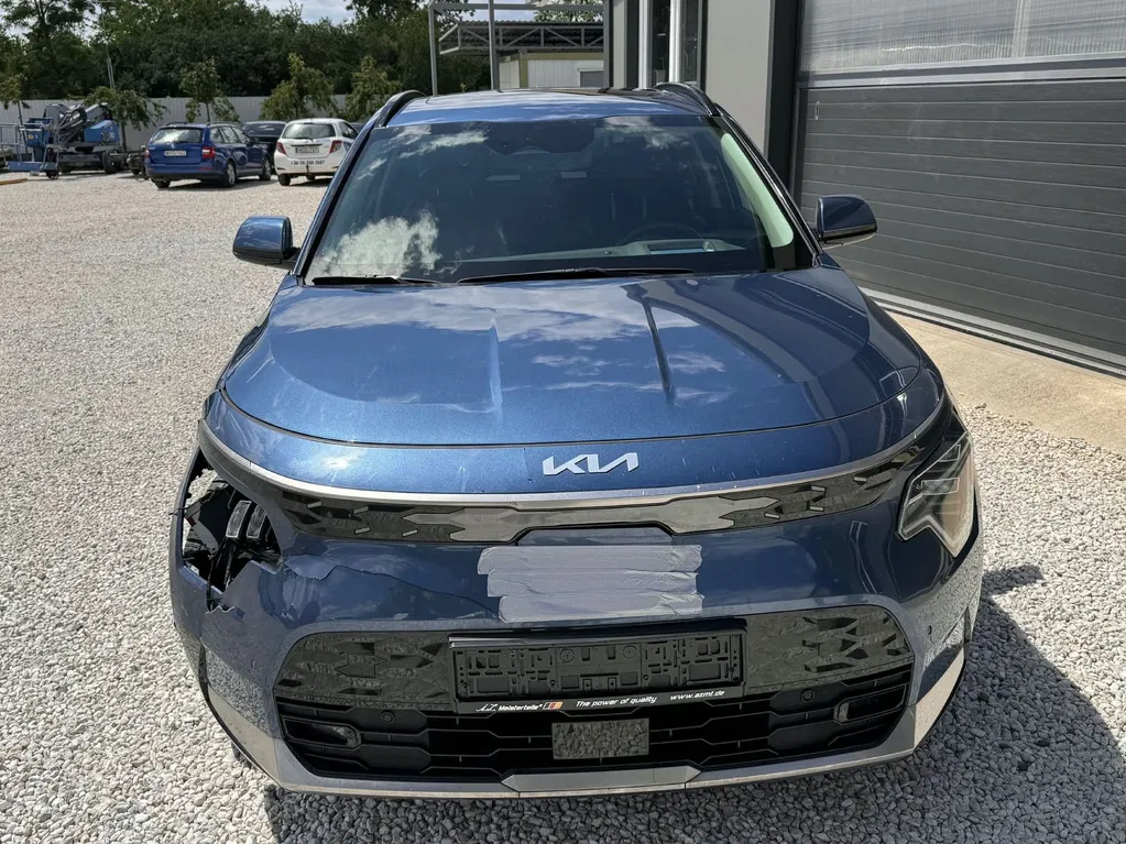 Fotografie: 2024 Kia Niro