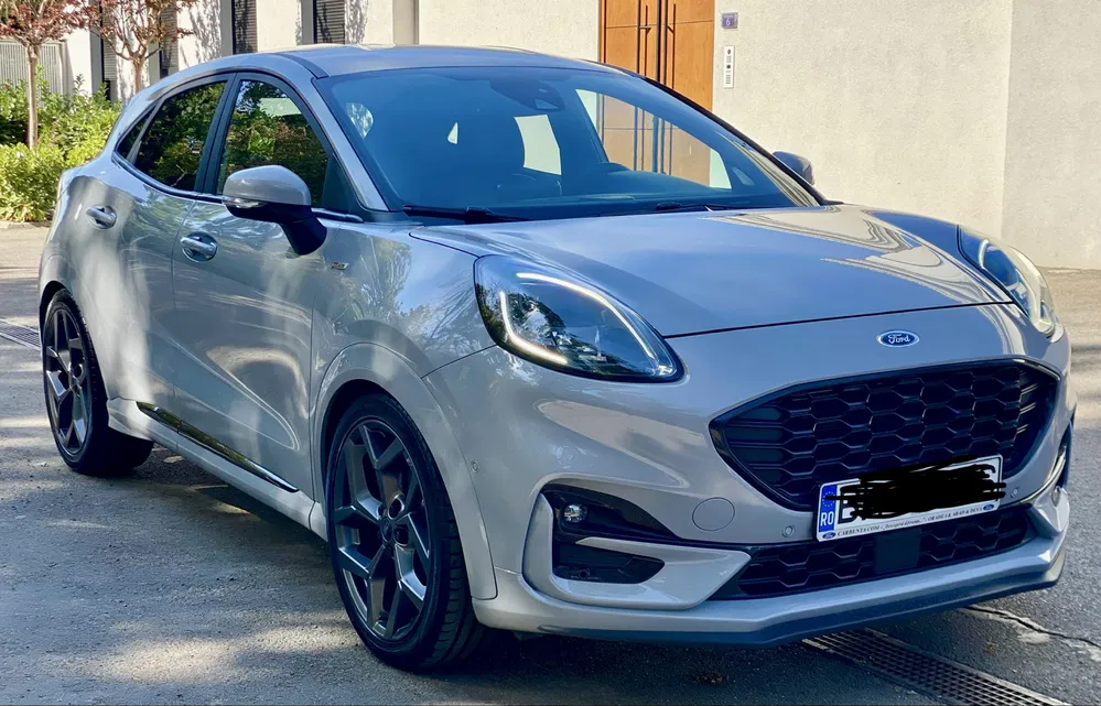 Fotografie: 2022 Ford Puma