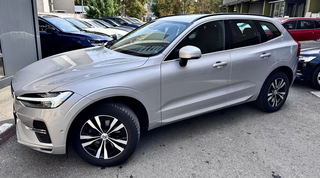 Fotografie: 2022 Volvo XC 60