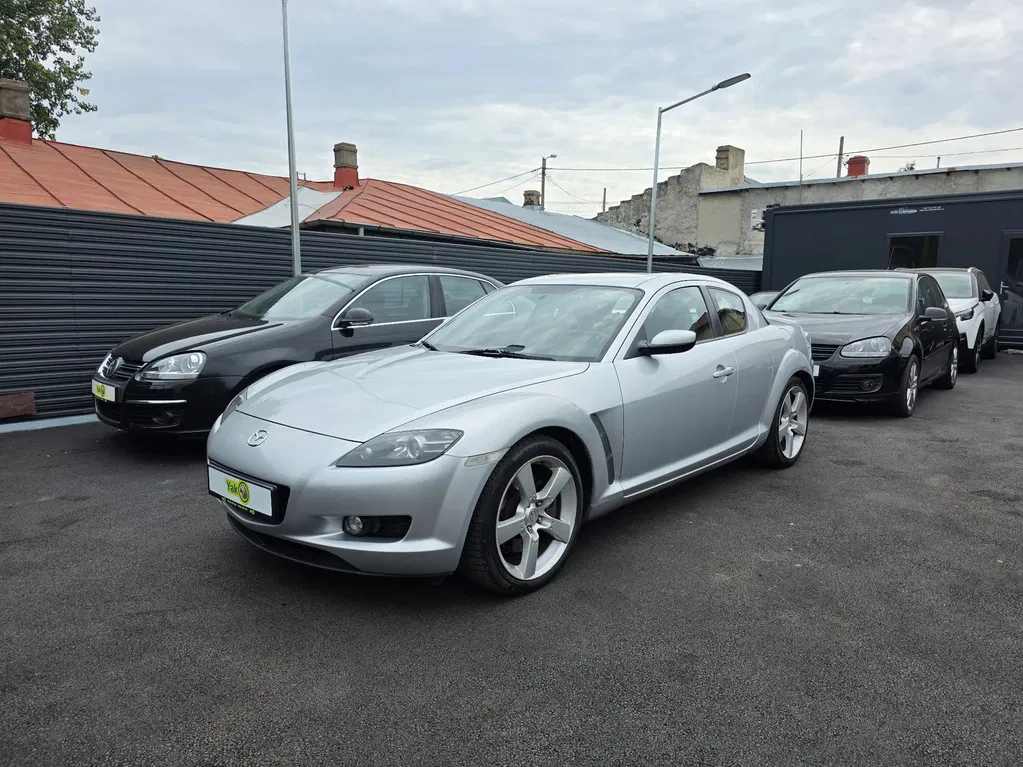 Fotografie: 2004 Mazda RX-8