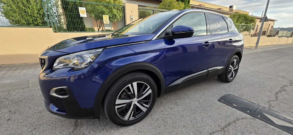 Fotografie: 2018 Peugeot 3008