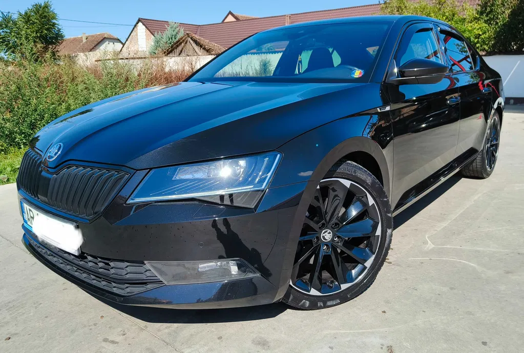 Fotografie: 2019 Skoda Superb