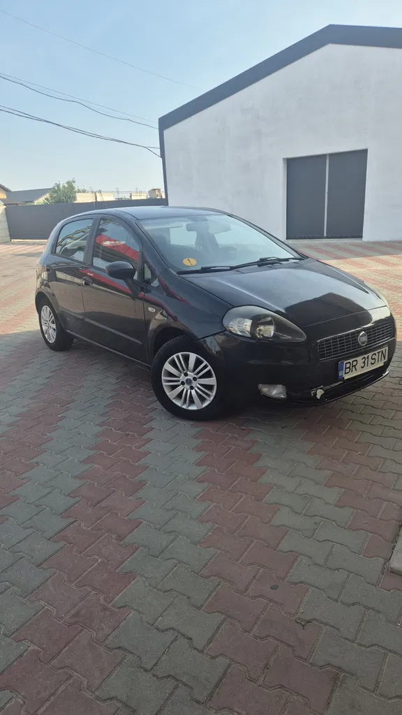 Fotografie: 2006 Fiat Punto