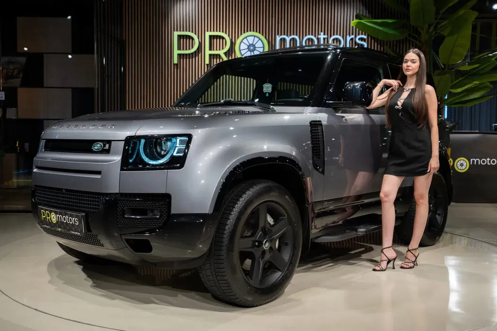 Fotografie: 2021 Land Rover Defender