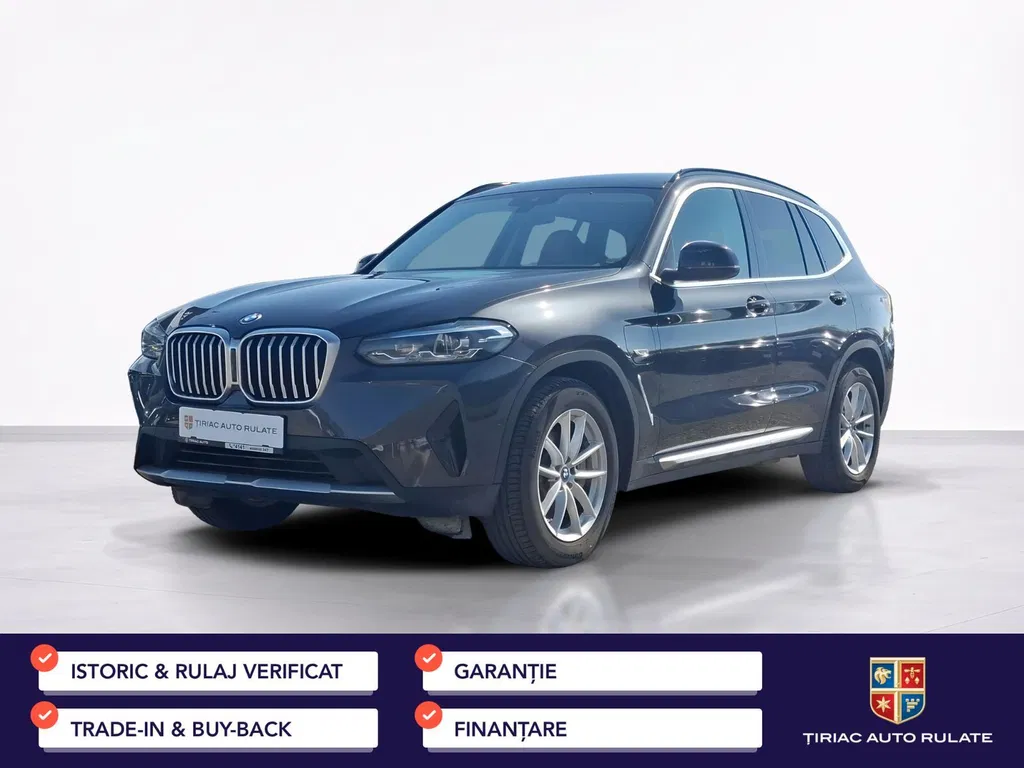 Fotografie: 2022 BMW X3