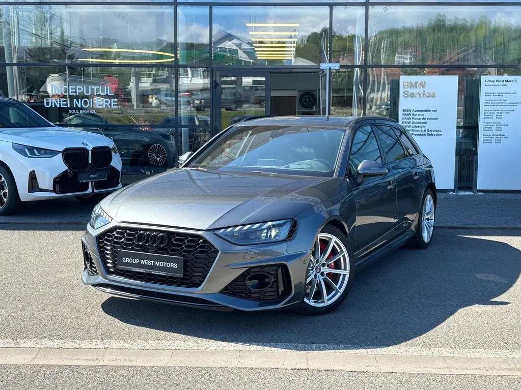 Fotografie: 2021 Audi RS4 Avant