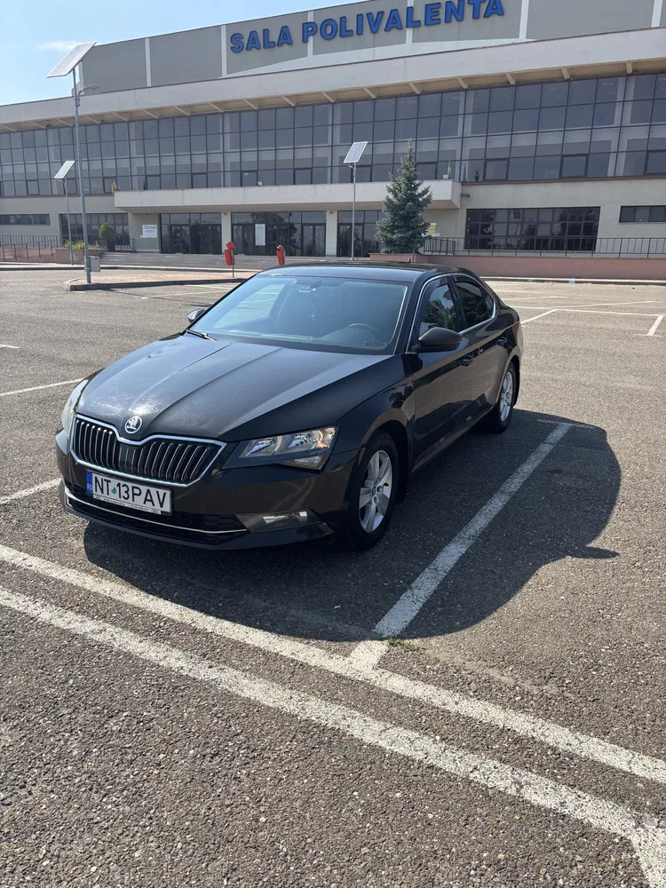 Fotografie: 2016 Skoda Superb