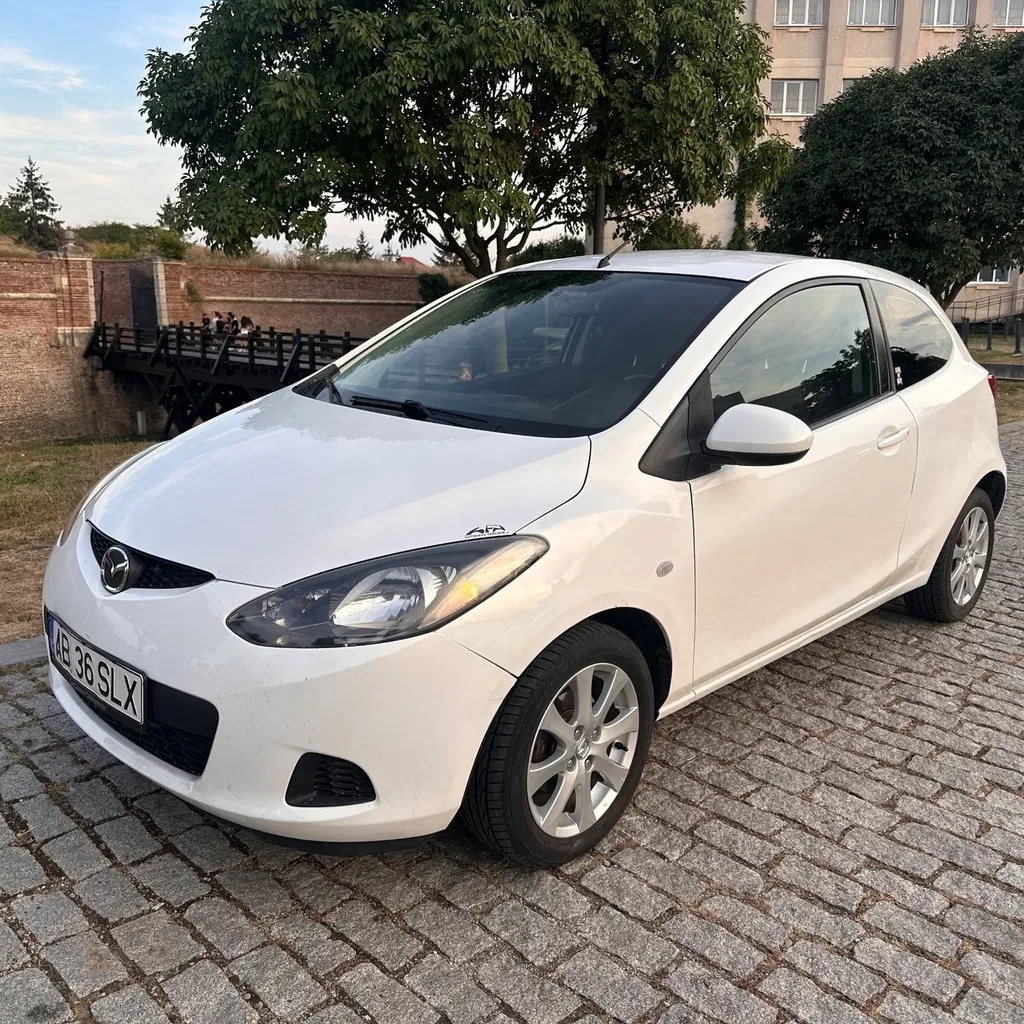Fotografie: 2008 Mazda 2