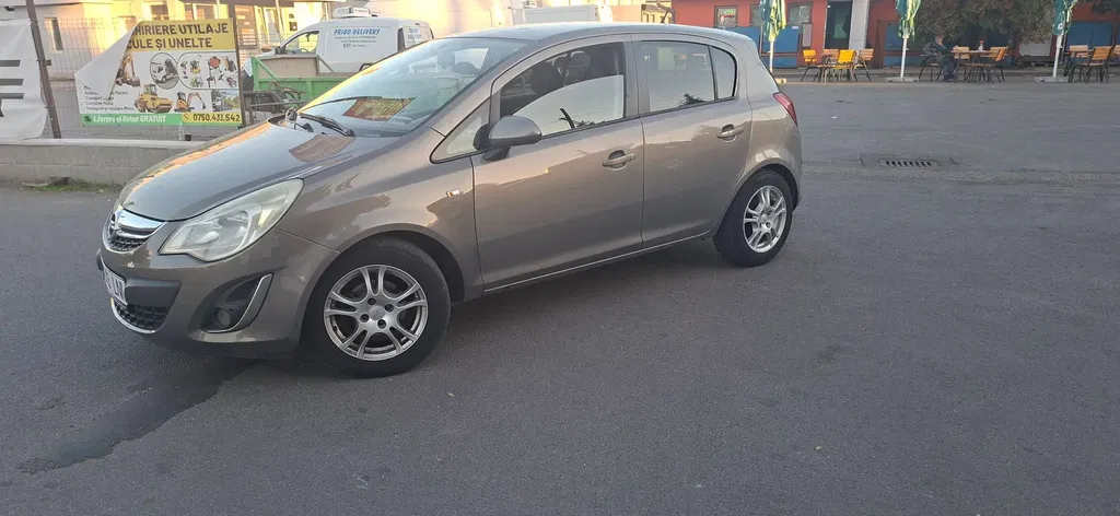 Fotografie: 2011 Opel Corsa