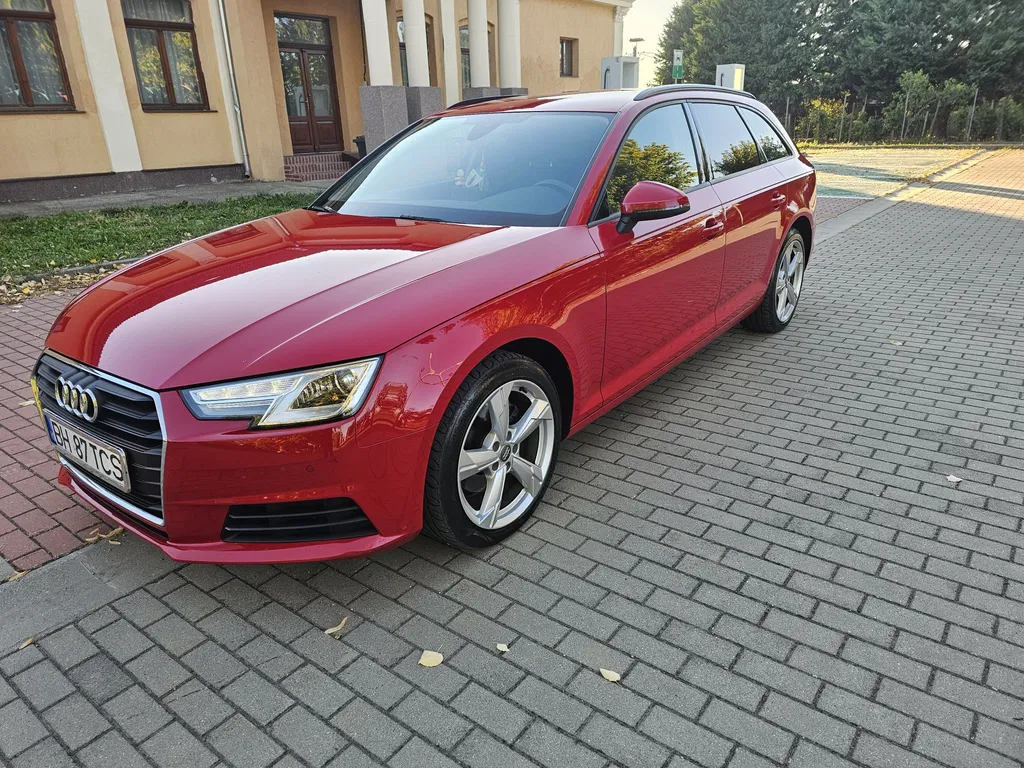 Fotografie: 2018 Audi A4 Avant
